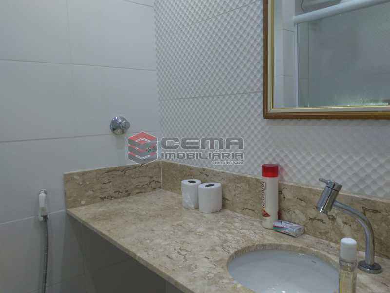 Conheça 3.banheiro do imóvel - Kitnet/Conjugado 20m² à venda Botafogo, Zona Sul RJ - R$ 360.000 - LAKI00806 - 17 3.banheiro - Kitnet/Conjugado 20m² à venda Botafogo, Zona Sul RJ - R$ 360.000 - LAKI00806 - 17