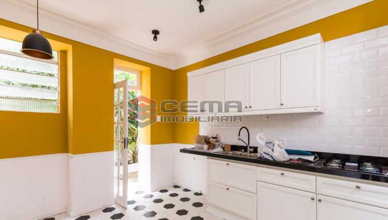 Conheça cozinha térreo do imóvel - Humaitá. Casa duplex para alugar. - LACA50022 - 11 cozinha térreo - Humaitá. Casa duplex para alugar. - LACA50022 - 11