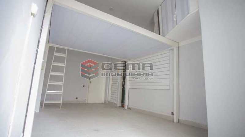 Conheça sala do imóvel - Kitnet/Conjugado 28m² à venda Rua Buarque de Macedo,Flamengo, Zona Sul RJ - R$ 350.000 - LAKI00817 - 1 sala - Kitnet/Conjugado 28m² à venda Rua Buarque de Macedo,Flamengo, Zona Sul RJ - R$ 350.000 - LAKI00817 - 1