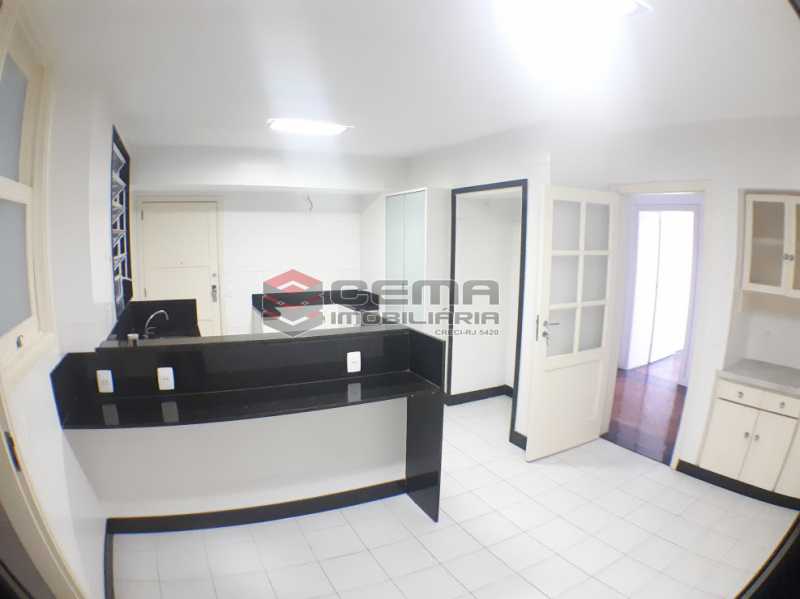 Conheça cozinha do imóvel - Atlântica. Apartamento 4 quartos com 2 vagas. - LAAP40495 - 28 cozinha - Atlântica. Apartamento 4 quartos com 2 vagas. - LAAP40495 - 28