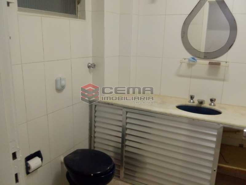 Conheça Banheiro Social 2 do imóvel - Excelente Apartamento 3 quartos com vaga no Catete - LAAP32461 - 16 Banheiro Social 2 - Excelente Apartamento 3 quartos com vaga no Catete - LAAP32461 - 16