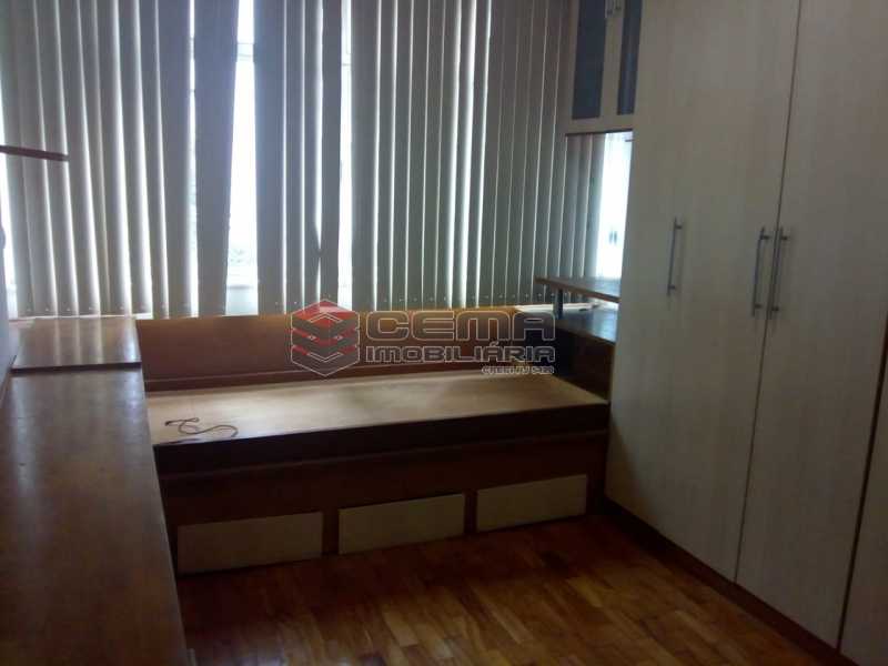 Conheça Quarto C- Armários do imóvel - Excelente Apartamento 3 quartos com vaga no Catete - LAAP32461 - 14 Quarto C- Armários - Excelente Apartamento 3 quartos com vaga no Catete - LAAP32461 - 14