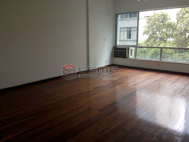Conheça Salão Amplo B do imóvel - Excelente Apartamento 3 quartos com vaga no Catete - LAAP32461 - 4 Salão Amplo B - Excelente Apartamento 3 quartos com vaga no Catete - LAAP32461 - 4
