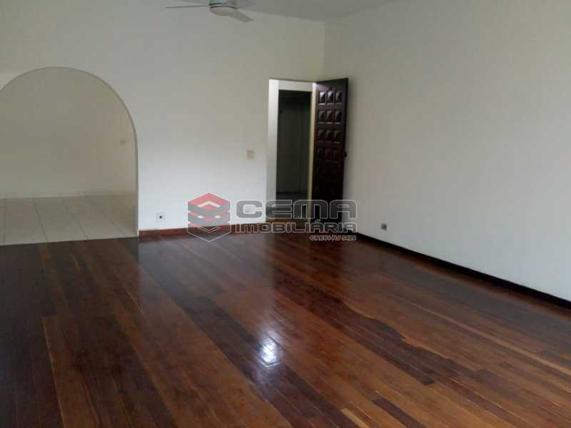 Conheça Salão Amplo C do imóvel - Excelente Apartamento 3 quartos com vaga no Catete - LAAP32461 - 5 Salão Amplo C - Excelente Apartamento 3 quartos com vaga no Catete - LAAP32461 - 5