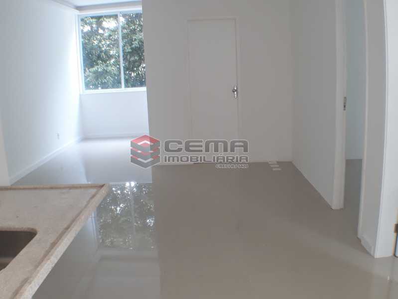 Conheça Sala do imóvel - Apartamento 2 quartos para alugar Catete, Zona Sul RJ - R$ 2.500 - LAAP23119 - 4 Sala - Apartamento 2 quartos para alugar Catete, Zona Sul RJ - R$ 2.500 - LAAP23119 - 4