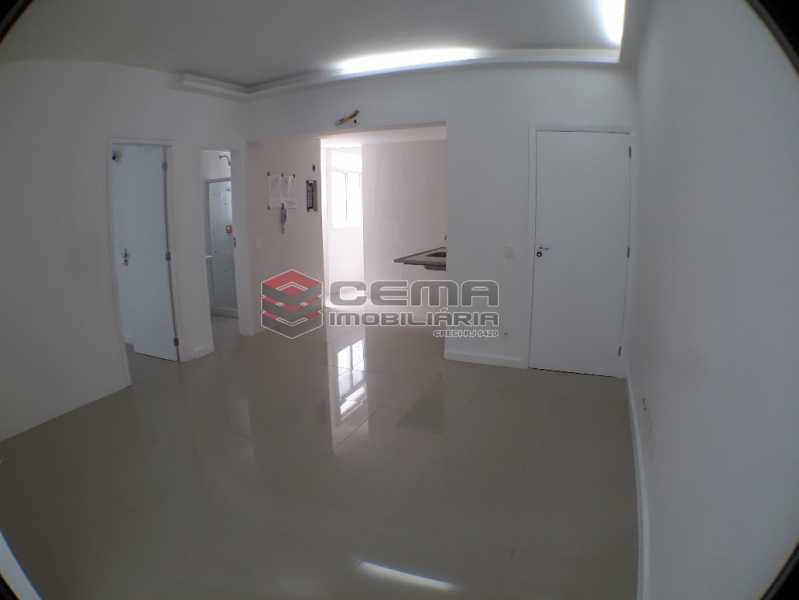 Conheça Sala do imóvel - Apartamento 2 quartos para alugar Catete, Zona Sul RJ - R$ 2.500 - LAAP23119 - 3 Sala - Apartamento 2 quartos para alugar Catete, Zona Sul RJ - R$ 2.500 - LAAP23119 - 3