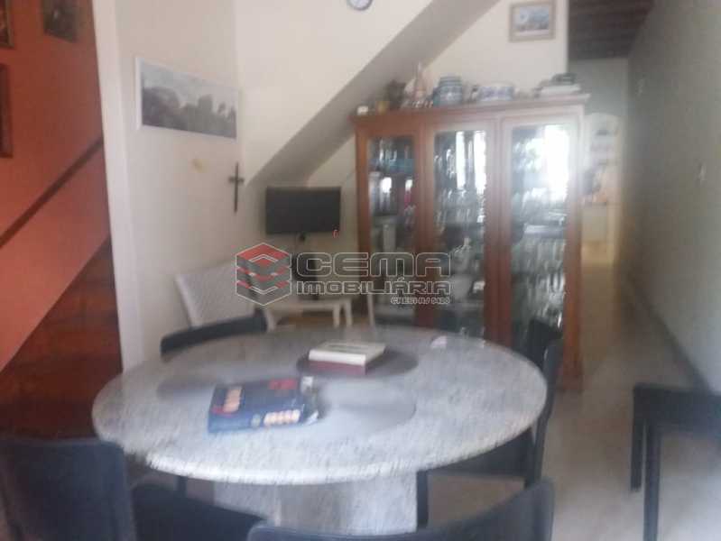 Conheça 1 sala do imóvel - Casa à venda Rua Barão de Guaratiba,Glória, Zona Sul RJ - R$ 970.000 - LACA40076 - 7 1 sala - Casa à venda Rua Barão de Guaratiba,Glória, Zona Sul RJ - R$ 970.000 - LACA40076 - 7