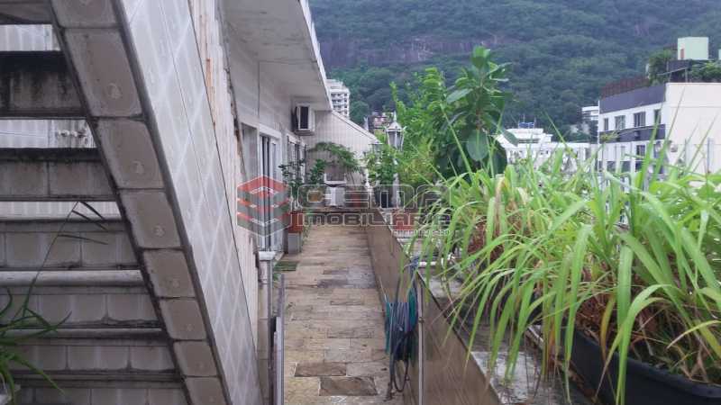 Conheça WhatsApp Image 2019-02-18 at 1 do imóvel - Cobertura à venda Rua Voluntários da Pátria,Botafogo, Zona Sul RJ - R$ 1.800.000 - LACO30207 - 1 WhatsApp Image 2019-02-18 at 1 - Cobertura à venda Rua Voluntários da Pátria,Botafogo, Zona Sul RJ - R$ 1.800.000 - LACO30207 - 1