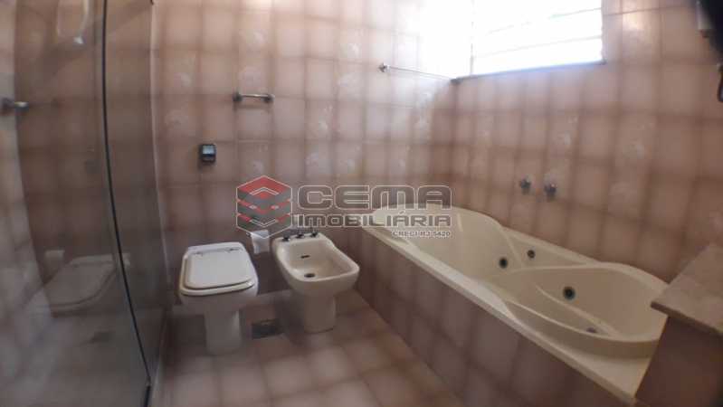 Conheça Banheiro do imóvel - Casa à venda Rua General Mariante,Laranjeiras, Zona Sul RJ - R$ 2.500.000 - LACA30059 - 14 Banheiro - Casa à venda Rua General Mariante,Laranjeiras, Zona Sul RJ - R$ 2.500.000 - LACA30059 - 14