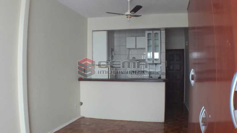 Conheça sala1.2 do imóvel - Kitnet/Conjugado 30m² à venda Rua Dois de Dezembro,Flamengo, Zona Sul RJ - R$ 360.000 - LAKI01045 - 1 sala1.2 - Kitnet/Conjugado 30m² à venda Rua Dois de Dezembro,Flamengo, Zona Sul RJ - R$ 360.000 - LAKI01045 - 1