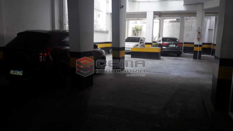 Conheça garagem1.1 do imóvel - Kitnet/Conjugado 30m² à venda Rua Dois de Dezembro,Flamengo, Zona Sul RJ - R$ 360.000 - LAKI01045 - 16 garagem1.1 - Kitnet/Conjugado 30m² à venda Rua Dois de Dezembro,Flamengo, Zona Sul RJ - R$ 360.000 - LAKI01045 - 16