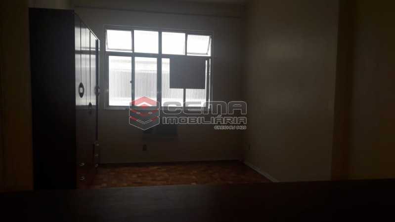 Conheça sala1.5 do imóvel - Kitnet/Conjugado 30m² à venda Rua Dois de Dezembro,Flamengo, Zona Sul RJ - R$ 360.000 - LAKI01045 - 8 sala1.5 - Kitnet/Conjugado 30m² à venda Rua Dois de Dezembro,Flamengo, Zona Sul RJ - R$ 360.000 - LAKI01045 - 8
