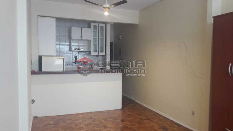 Conheça sala1.6 do imóvel - Kitnet/Conjugado 30m² à venda Rua Dois de Dezembro,Flamengo, Zona Sul RJ - R$ 360.000 - LAKI01045 - 3 sala1.6 - Kitnet/Conjugado 30m² à venda Rua Dois de Dezembro,Flamengo, Zona Sul RJ - R$ 360.000 - LAKI01045 - 3