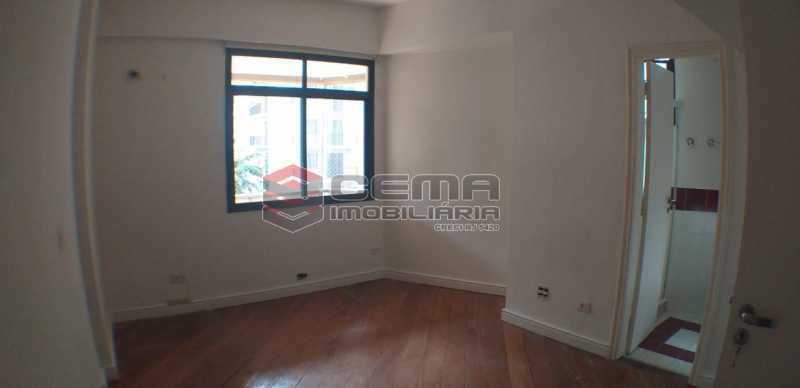 Conheça Suíte 2 do imóvel - Apartamento 3 Quartos Para Alugar Jardim Botânico, Zona Sul RJ - R$ 4.100 - LAAP33168 - 12 Suíte 2 - Apartamento 3 Quartos Para Alugar Jardim Botânico, Zona Sul RJ - R$ 4.100 - LAAP33168 - 12