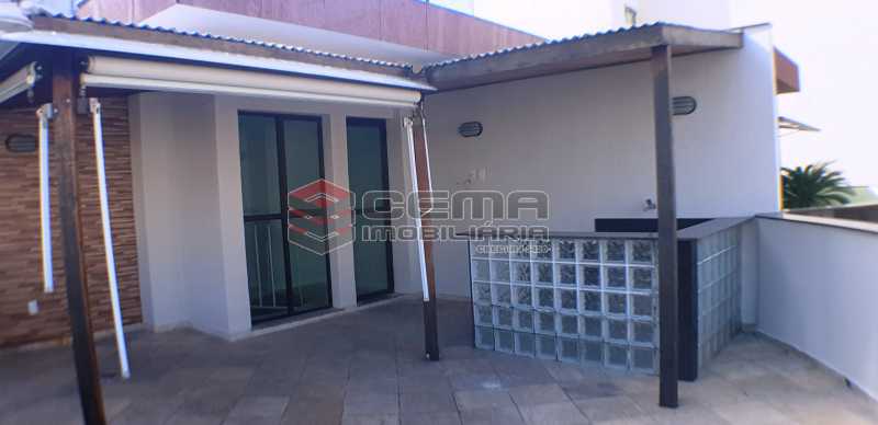 Conheça terraço do imóvel - Cobertura de quarto e sala com garagem em Botafogo - LACO10032 - 3 terraço - Cobertura de quarto e sala com garagem em Botafogo - LACO10032 - 3
