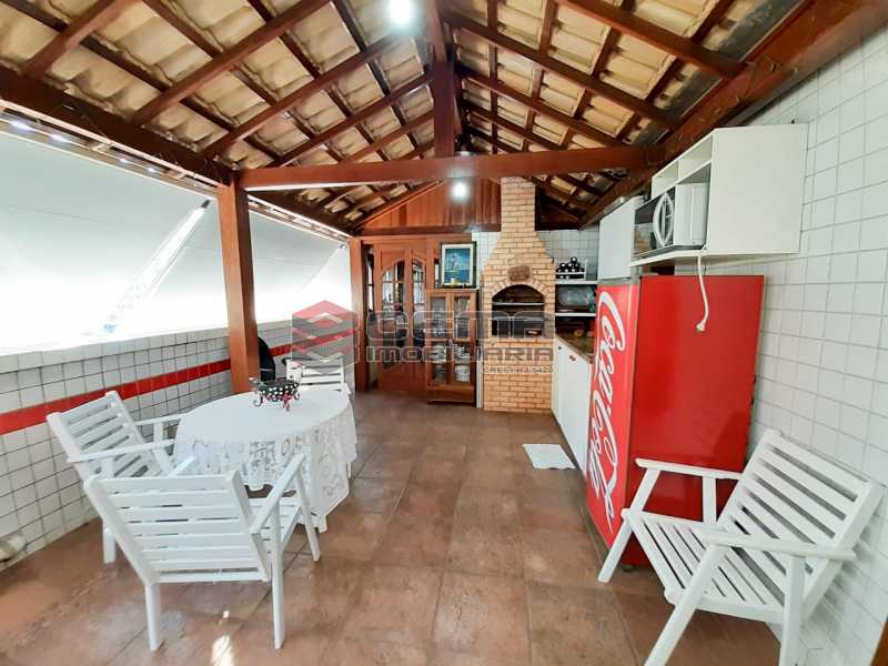 Conheça 2. do imóvel - Cobertura a venda em Laranjeiras - LACO30239 - 17 2. - Cobertura a venda em Laranjeiras - LACO30239 - 17
