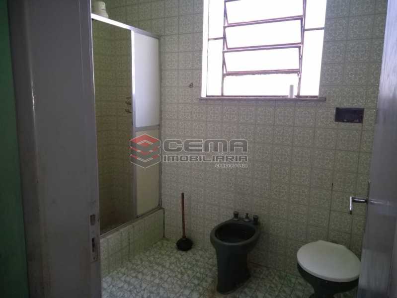 Conheça banheiro casa principal1. do imóvel - VENDO CASA RUA PAIVA EM QUINTINO - OPORTUNIDADE!! - LACA30070 - 7 banheiro casa principal1. - VENDO CASA RUA PAIVA EM QUINTINO - OPORTUNIDADE!! - LACA30070 - 7