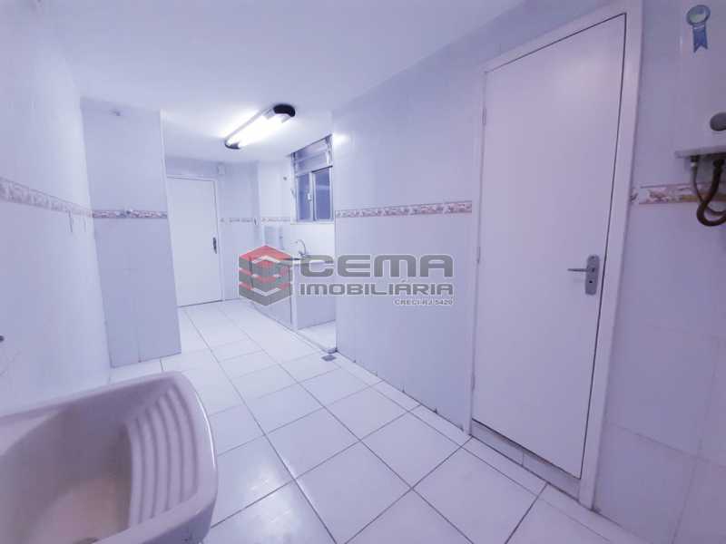Conheça WhatsApp Image 2020-01-20 at 0 do imóvel - Apartamento 3 quartos para alugar Copacabana, Zona Sul RJ - R$ 2.800 - LAAP33631 - 24 WhatsApp Image 2020-01-20 at 0 - Apartamento 3 quartos para alugar Copacabana, Zona Sul RJ - R$ 2.800 - LAAP33631 - 24
