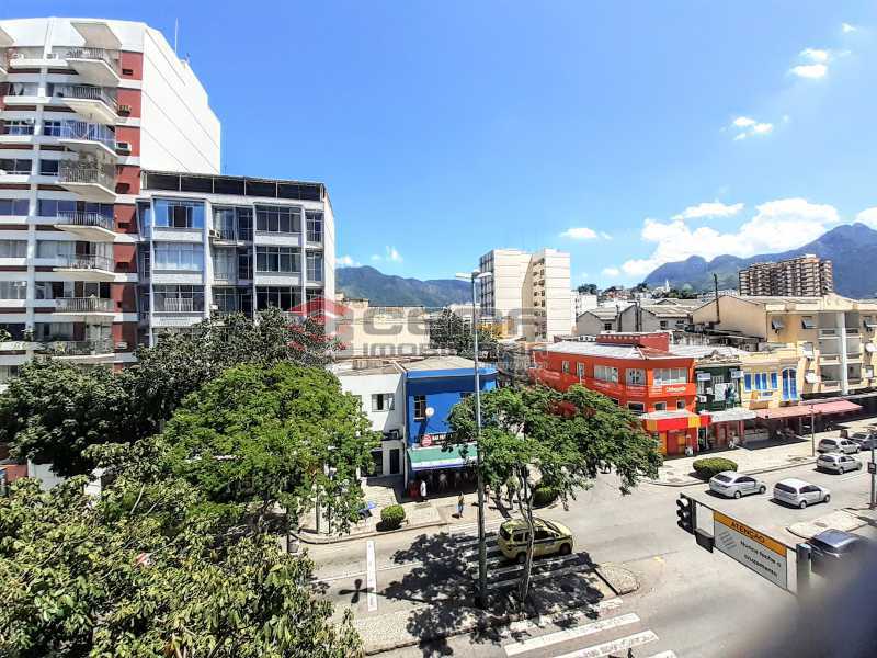 Conheça Vista sala do imóvel - Apartamento 3 quartos para alugar Vila Isabel, Zona Norte RJ - R$ 1.500 - LAAP33658 - 15 Vista sala - Apartamento 3 quartos para alugar Vila Isabel, Zona Norte RJ - R$ 1.500 - LAAP33658 - 15