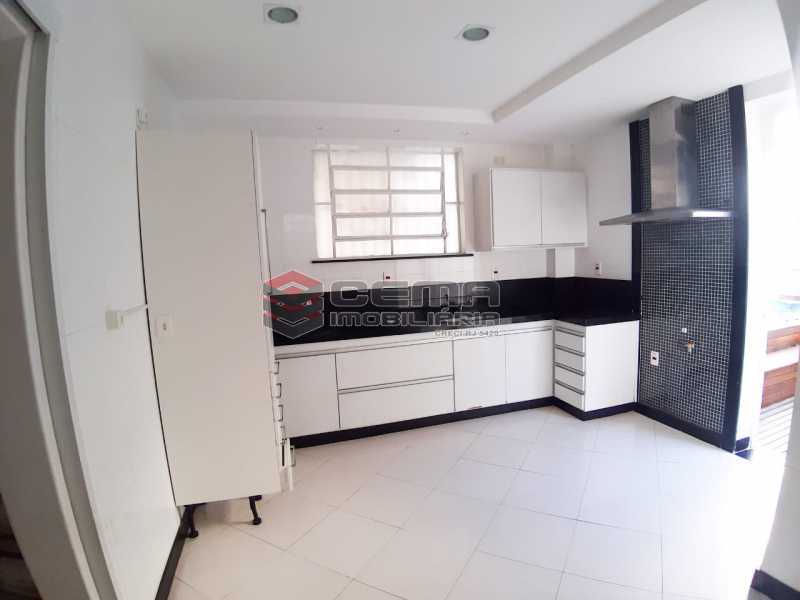 Conheça cozinha do imóvel - Casa de Luxo Urca - LACA40107 - 19 cozinha - Casa de Luxo Urca - LACA40107 - 19
