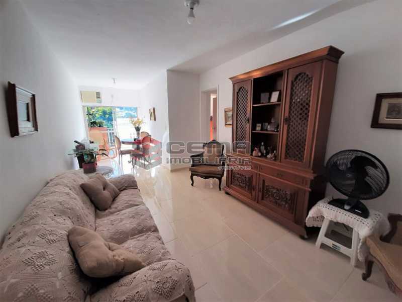 Conheça Sala do imóvel - 2 quartos(1suíte) com vaga em Laranjeiras - LAAP24541 - 3 Sala - 2 quartos(1suíte) com vaga em Laranjeiras - LAAP24541 - 3