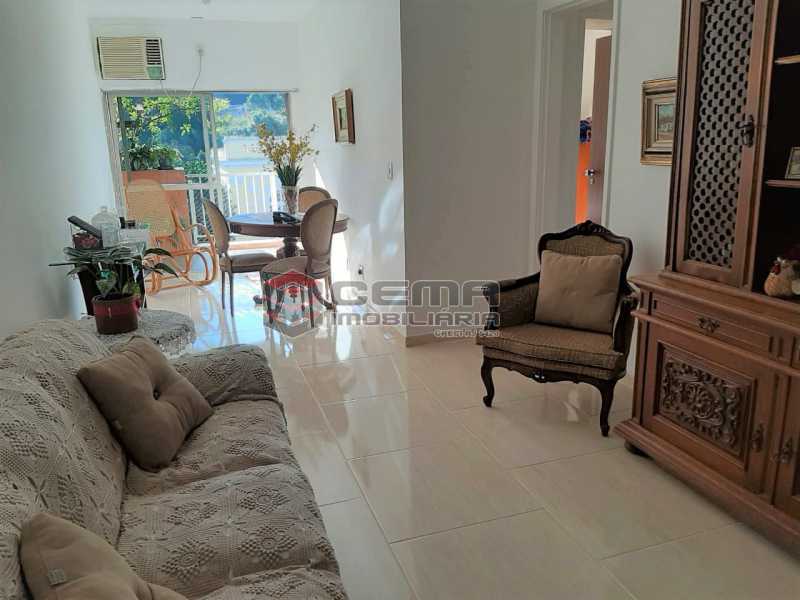 Conheça Sala do imóvel - 2 quartos(1suíte) com vaga em Laranjeiras - LAAP24541 - 7 Sala - 2 quartos(1suíte) com vaga em Laranjeiras - LAAP24541 - 7