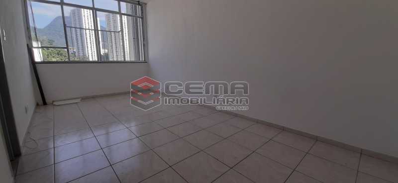 Conheça Sala do imóvel - Kitnet/Conjugado 26m² para alugar Laranjeiras, Zona Sul RJ - R$ 800 - LAKI01334 - 3 Sala - Kitnet/Conjugado 26m² para alugar Laranjeiras, Zona Sul RJ - R$ 800 - LAKI01334 - 3
