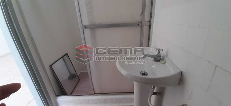Conheça Banheiro do imóvel - Kitnet/Conjugado 26m² para alugar Laranjeiras, Zona Sul RJ - R$ 800 - LAKI01334 - 9 Banheiro - Kitnet/Conjugado 26m² para alugar Laranjeiras, Zona Sul RJ - R$ 800 - LAKI01334 - 9