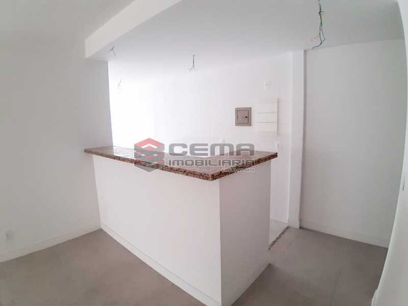 Conheça cozinha americana do imóvel - dois quartos com vaga catete - LAAP24693 - 15 cozinha americana - dois quartos com vaga catete - LAAP24693 - 15