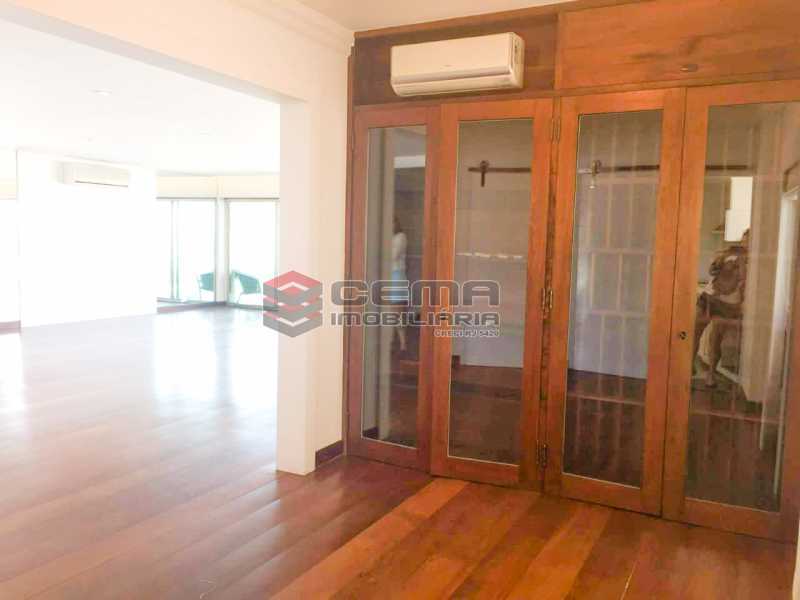 Conheça IMG-20200925-WA0037 do imóvel - Apartamento de alto padrão para alugar com 4 quartos sendo 3 suites e 2 VAGAS na garagem em Ipanema, Zona Sul, Rio de Janeiro, RJ. 300m - LAAP40876 - 10 IMG-20200925-WA0037 - Apartamento de alto padrão para alugar com 4 quartos sendo 3 suites e 2 VAGAS na garagem em Ipanema, Zona Sul, Rio de Janeiro, RJ. 300m - LAAP40876 - 10