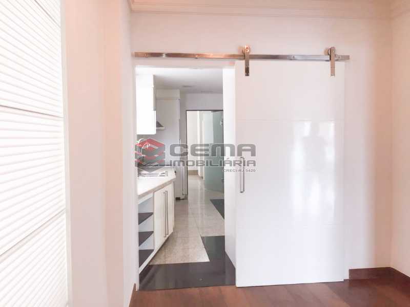 Conheça IMG-20200927-WA0017 do imóvel - Apartamento de alto padrão para alugar com 4 quartos sendo 3 suites e 2 VAGAS na garagem em Ipanema, Zona Sul, Rio de Janeiro, RJ. 300m - LAAP40876 - 12 IMG-20200927-WA0017 - Apartamento de alto padrão para alugar com 4 quartos sendo 3 suites e 2 VAGAS na garagem em Ipanema, Zona Sul, Rio de Janeiro, RJ. 300m - LAAP40876 - 12