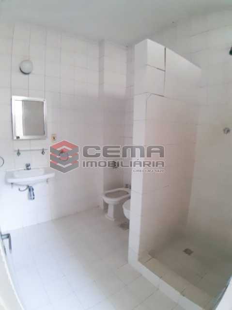 Conheça banheiro serviço do imóvel - Apartamento 4 quartos no Parque Guinle-Laranjeiras-RJ - LAAP40883 - 19 banheiro serviço - Apartamento 4 quartos no Parque Guinle-Laranjeiras-RJ - LAAP40883 - 19