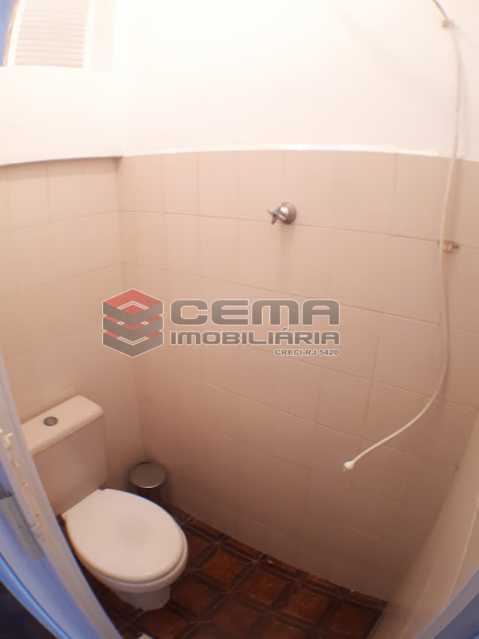 Conheça banheiro de serviço do imóvel - Apartamento 2 quartos no Flamengo - Aluguel - LAAP24737 - 19 banheiro de serviço - Apartamento 2 quartos no Flamengo - Aluguel - LAAP24737 - 19