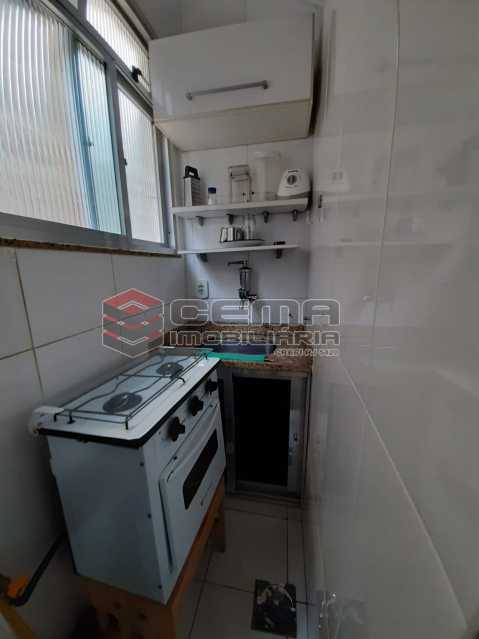 Conheça WhatsApp Image 2020-10-14 at 1 do imóvel - Kitnet/Conjugado 18m² para alugar Flamengo, Zona Sul RJ - R$ 900 - LAKI10336 - 12 WhatsApp Image 2020-10-14 at 1 - Kitnet/Conjugado 18m² para alugar Flamengo, Zona Sul RJ - R$ 900 - LAKI10336 - 12