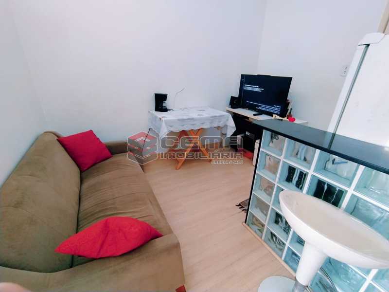 Conheça 2aa0b3f6-47b1-46fc-8cb0-4fec56 do imóvel - Kitnet/Conjugado 25m² à venda Laranjeiras, Zona Sul RJ - R$ 365.000 - LAKI10338 - 1 2aa0b3f6-47b1-46fc-8cb0-4fec56 - Kitnet/Conjugado 25m² à venda Laranjeiras, Zona Sul RJ - R$ 365.000 - LAKI10338 - 1