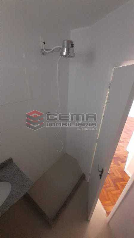 Conheça Banheiro do imóvel - Apartamento 2 quartos para alugar Copacabana, Zona Sul RJ - R$ 1.800 - LAAP24771 - 9 Banheiro - Apartamento 2 quartos para alugar Copacabana, Zona Sul RJ - R$ 1.800 - LAAP24771 - 9
