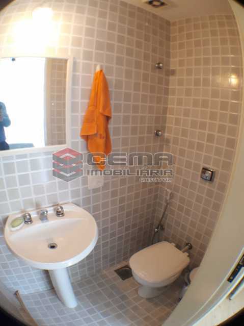 Conheça banheiro suíte do imóvel - Apartamento 2 quartos para alugar Laranjeiras, Zona Sul RJ - R$ 2.000 - LAAP24778 - 13 banheiro suíte - Apartamento 2 quartos para alugar Laranjeiras, Zona Sul RJ - R$ 2.000 - LAAP24778 - 13