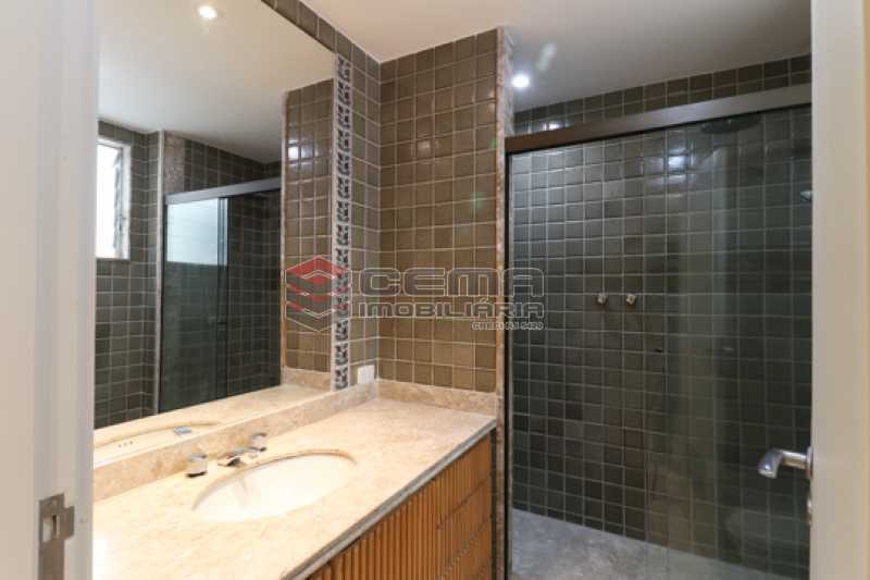 Conheça banheiro social do imóvel - Amplo 4 quartos com suite no melhor quadrilátero de Ipanema - LAAP40892 - 13 banheiro social - Amplo 4 quartos com suite no melhor quadrilátero de Ipanema - LAAP40892 - 13