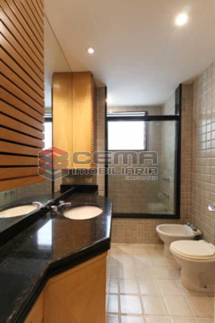 Conheça banheiro suite do imóvel - Amplo 4 quartos com suite no melhor quadrilátero de Ipanema - LAAP40892 - 19 banheiro suite - Amplo 4 quartos com suite no melhor quadrilátero de Ipanema - LAAP40892 - 19