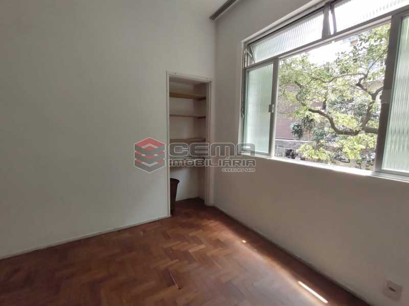 Conheça quarto2 do imóvel - Apartamento 3 quartos no melhor quadrilátero de Copacabana. - LAAP34082 - 10 quarto2 - Apartamento 3 quartos no melhor quadrilátero de Copacabana. - LAAP34082 - 10