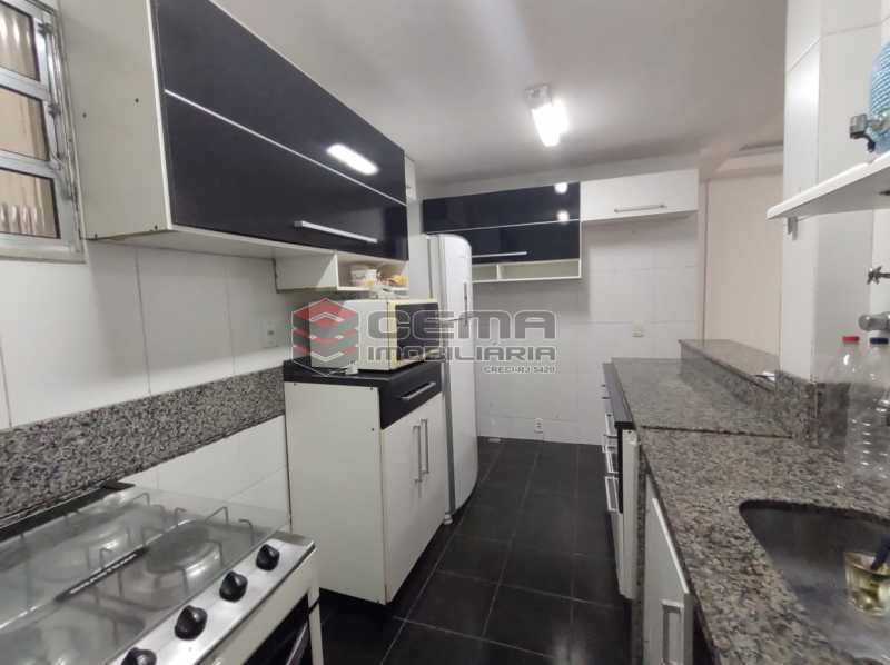 Conheça cozinha do imóvel - Apartamento 3 quartos no melhor quadrilátero de Copacabana. - LAAP34082 - 17 cozinha - Apartamento 3 quartos no melhor quadrilátero de Copacabana. - LAAP34082 - 17