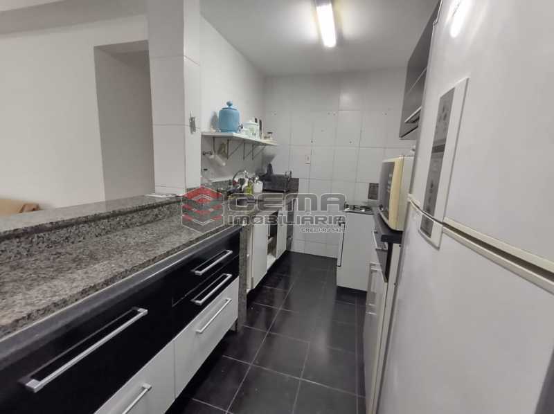 Conheça cozinha do imóvel - Apartamento 3 quartos no melhor quadrilátero de Copacabana. - LAAP34082 - 20 cozinha - Apartamento 3 quartos no melhor quadrilátero de Copacabana. - LAAP34082 - 20