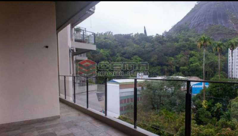 Conheça 20201119_185502 do imóvel - Apartamento para alugar com 1 quarto e 1 vaga na garagem em Cosme Velho, Zona Sul Rio de Janeiro RJ. 77m2 - LAAP12722 - 1 20201119_185502 - Apartamento para alugar com 1 quarto e 1 vaga na garagem em Cosme Velho, Zona Sul Rio de Janeiro RJ. 77m2 - LAAP12722 - 1