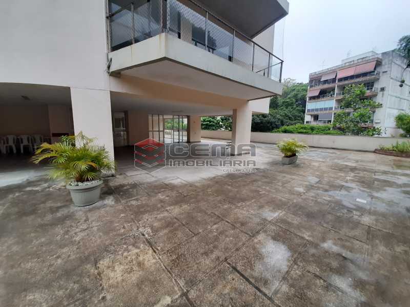 Conheça 20201118_161423 do imóvel - Apartamento para alugar com 1 quarto e 1 vaga na garagem em Cosme Velho, Zona Sul Rio de Janeiro RJ. 77m2 - LAAP12722 - 17 20201118_161423 - Apartamento para alugar com 1 quarto e 1 vaga na garagem em Cosme Velho, Zona Sul Rio de Janeiro RJ. 77m2 - LAAP12722 - 17
