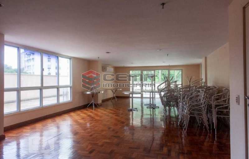 Conheça 20201119_212609 do imóvel - Apartamento para alugar com 1 quarto e 1 vaga na garagem em Cosme Velho, Zona Sul Rio de Janeiro RJ. 77m2 - LAAP12722 - 19 20201119_212609 - Apartamento para alugar com 1 quarto e 1 vaga na garagem em Cosme Velho, Zona Sul Rio de Janeiro RJ. 77m2 - LAAP12722 - 19