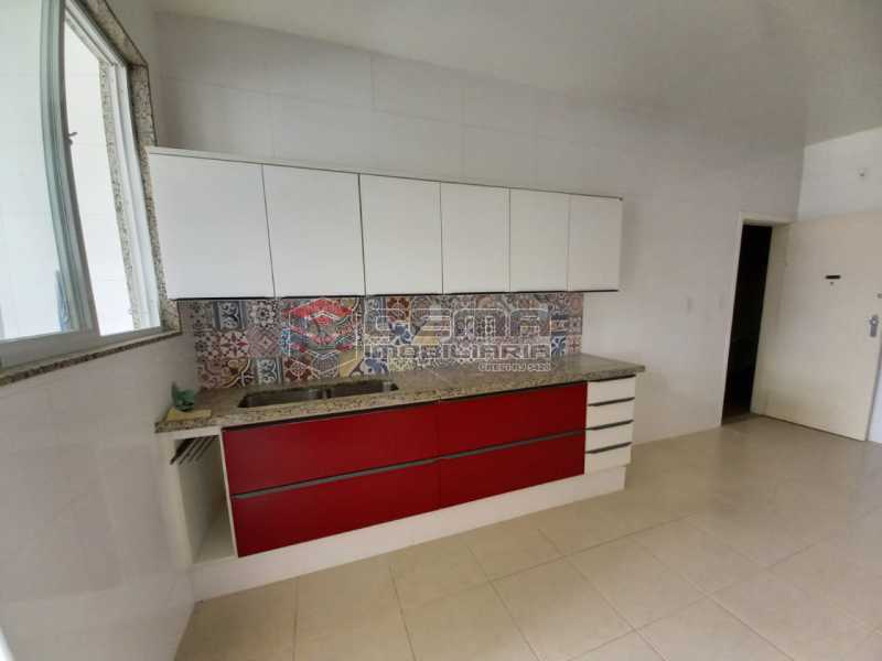 Conheça WhatsApp Image 2021-04-27 at 1 do imóvel - Alugo Laranjeiras apartamento 4 quartos - LAAP40910 - 20 WhatsApp Image 2021-04-27 at 1 - Alugo Laranjeiras apartamento 4 quartos - LAAP40910 - 20