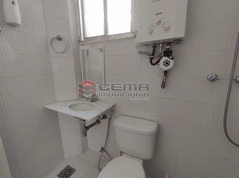 Conheça banheiro do imóvel - Apartamento de 1 quarto e sala no Leblon - LAAP12744 - 11 banheiro - Apartamento de 1 quarto e sala no Leblon - LAAP12744 - 11