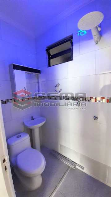 Conheça Banheiro Social do imóvel - Apartamento 2 quartos para alugar Leme, Zona Sul RJ - R$ 3.070 - LAAP24956 - 6 Banheiro Social - Apartamento 2 quartos para alugar Leme, Zona Sul RJ - R$ 3.070 - LAAP24956 - 6