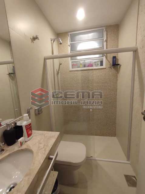 Conheça BANHEIRO SUITE do imóvel - Excelente apartamento quarto e sala mobiliado no FLAMENGO - LAAP12784 - 10 BANHEIRO SUITE - Excelente apartamento quarto e sala mobiliado no FLAMENGO - LAAP12784 - 10