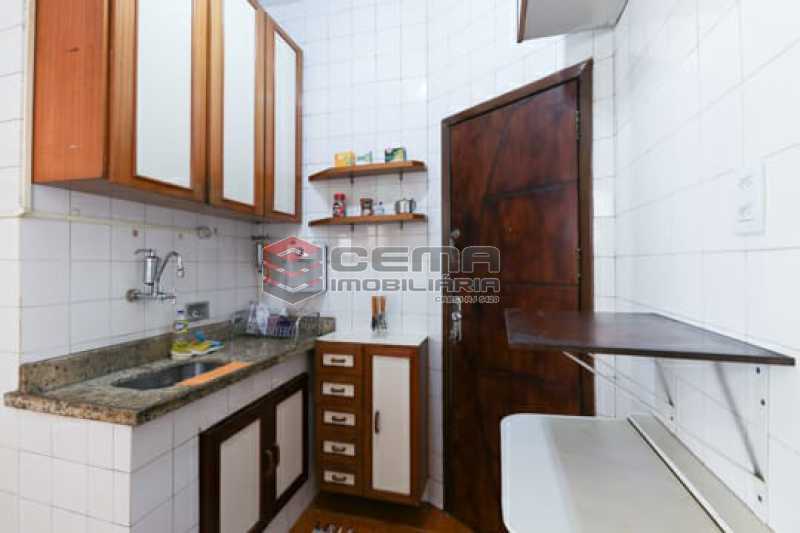 Conheça cozinha do imóvel - Copacabana - Excelente Apartamento 2 quartos MOBILIADO - LAAP25181 - 20 cozinha - Copacabana - Excelente Apartamento 2 quartos MOBILIADO - LAAP25181 - 20